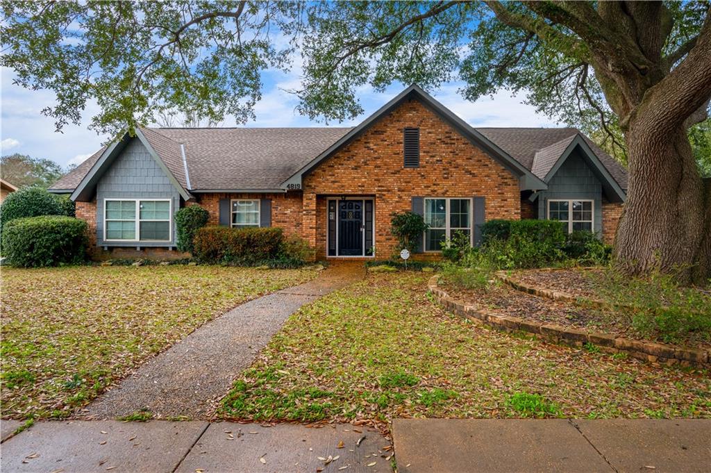 Brick ranch home at 4819 Westgarden Blvd, Alexandria, LA